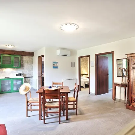 Farm stay Antico Feudo San Giorgio *