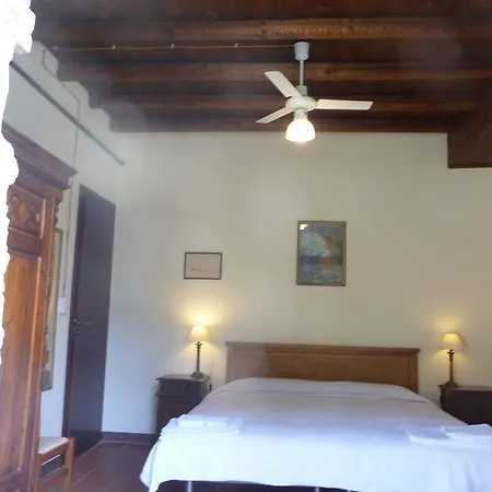 Farm stay Antico Feudo San Giorgio Polizzi Generosa